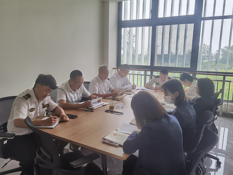 20230926 稽查监控中心党支部组织召开党员大会 (1)_副本.jpg