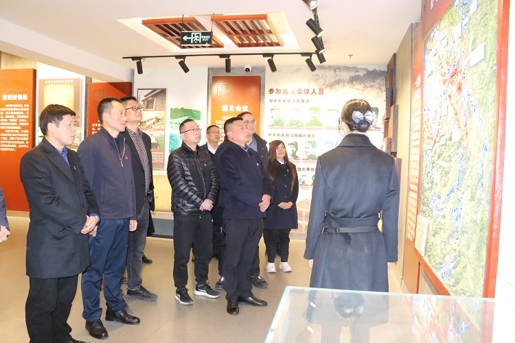 2.24南方公司泸州管理处开展“追忆四渡赤水 弘扬红军精神”结对共建主题党日活动 (3).jpg