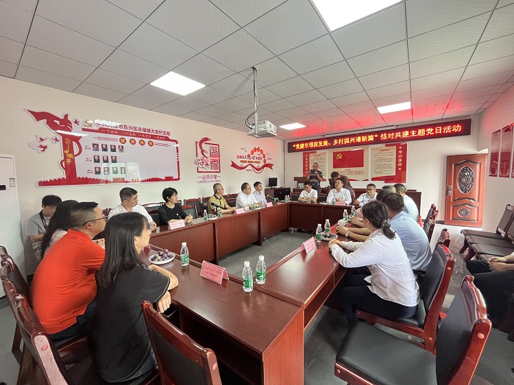 6.16南方公司泸州管理处党支部开展“党建引领促发展 乡村振兴谱新篇”结对共建主题党日活动 (3).jpg