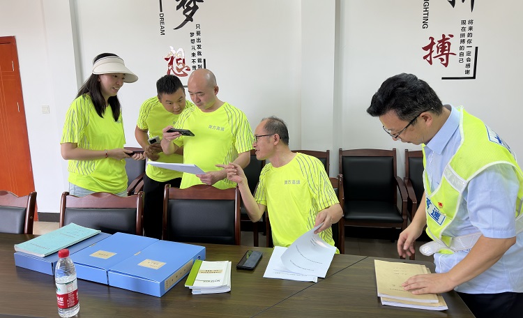 9.13南方公司开展防灾减灾暨中秋国庆节前安全大检查 (2).jpg