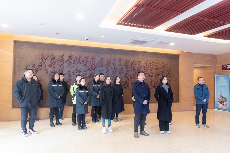 南方公司叙永管理处团支部与叙古公司团委联合开展“不忘初心使命 坚定理想信念 争做优秀青年”团员和青年主题教育现场教学活动3.jpg