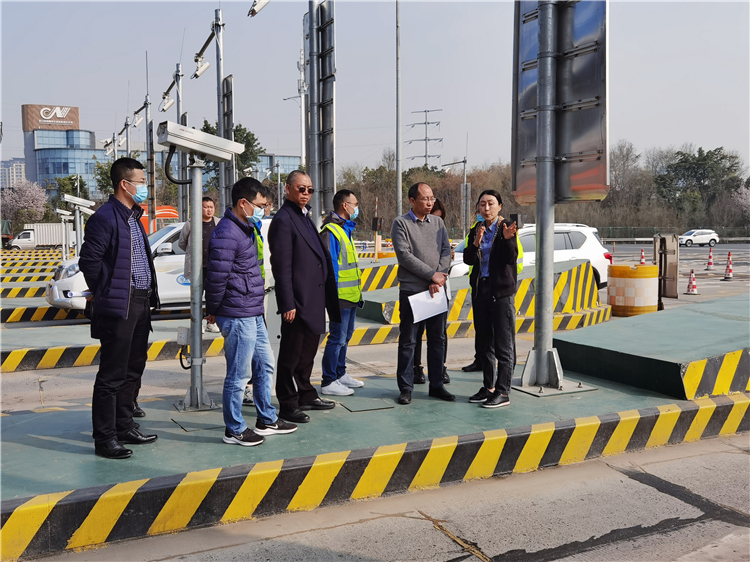 no104-厅高管局副局长张敏一行调研成南公司ETC特情辅助系统试点运行情况.jpg