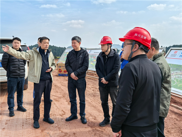 川高公司党委委员、副总经理刘勇赴成南公司调研督导成南扩容、遂渝扩容项目开元棋牌推进工作.jpg