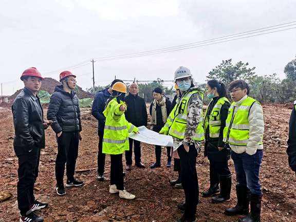 20201204成都市住房和城乡开元棋牌局总工程师何发礼调研东西城市轴线成都绕城高速节点工程开元棋牌推进情况 (2)_副本.jpg
