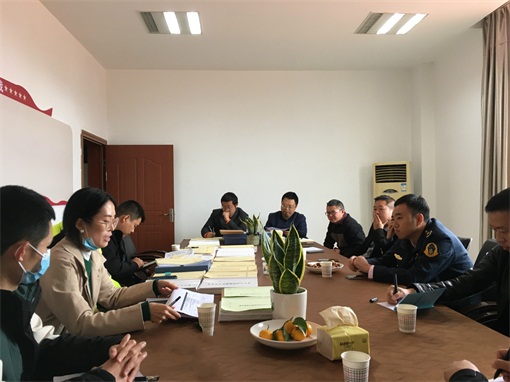 广巴公司迎接高管局（执法总队）开展服务区星级再评定工作 (2).jpg