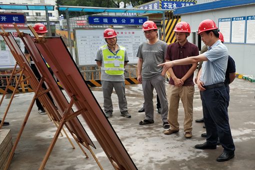 2019.06.05川高公司副总经理郜进良检查指导高路房公司泸州项目_副本.jpg