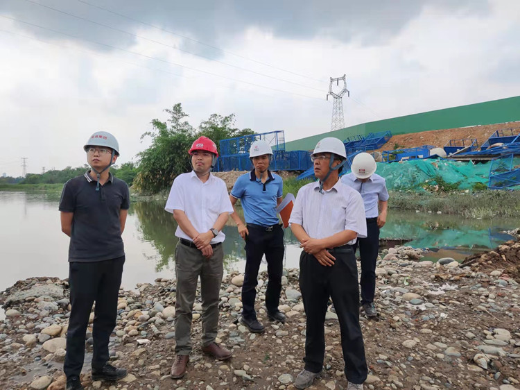 唐董汛期检查.jpg