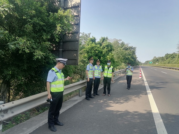 8.29“车海捞真”锁住“元凶”  挽回损失十万余元（1）.JPG